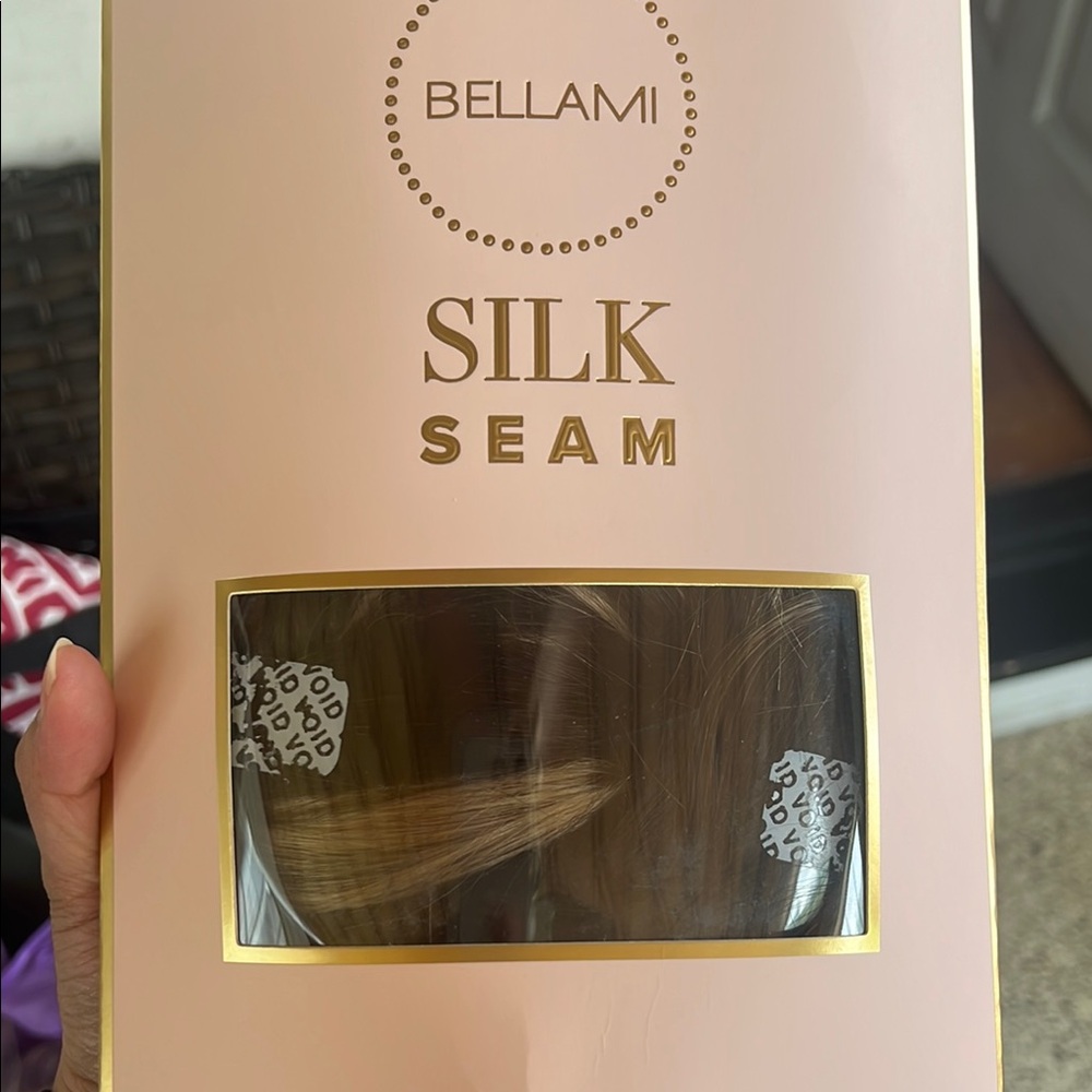 BELLAMI Silk Seam Extensions 20” in Mochachino Brown and Dirty Blonde